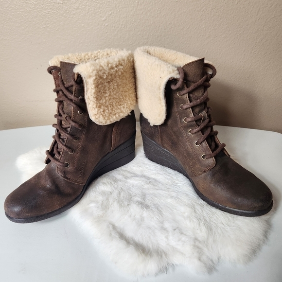 UGG Uptown Zea Brown Leather Shearling Wedge Boots-Size 9 - Picture 6 of 15